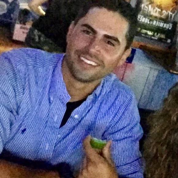 Meet your Posher, Chris - Picture 1 of 1